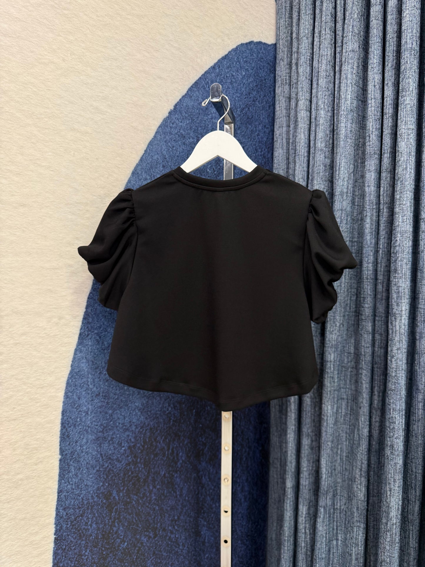 Bubble Sleeve Crop Top Black