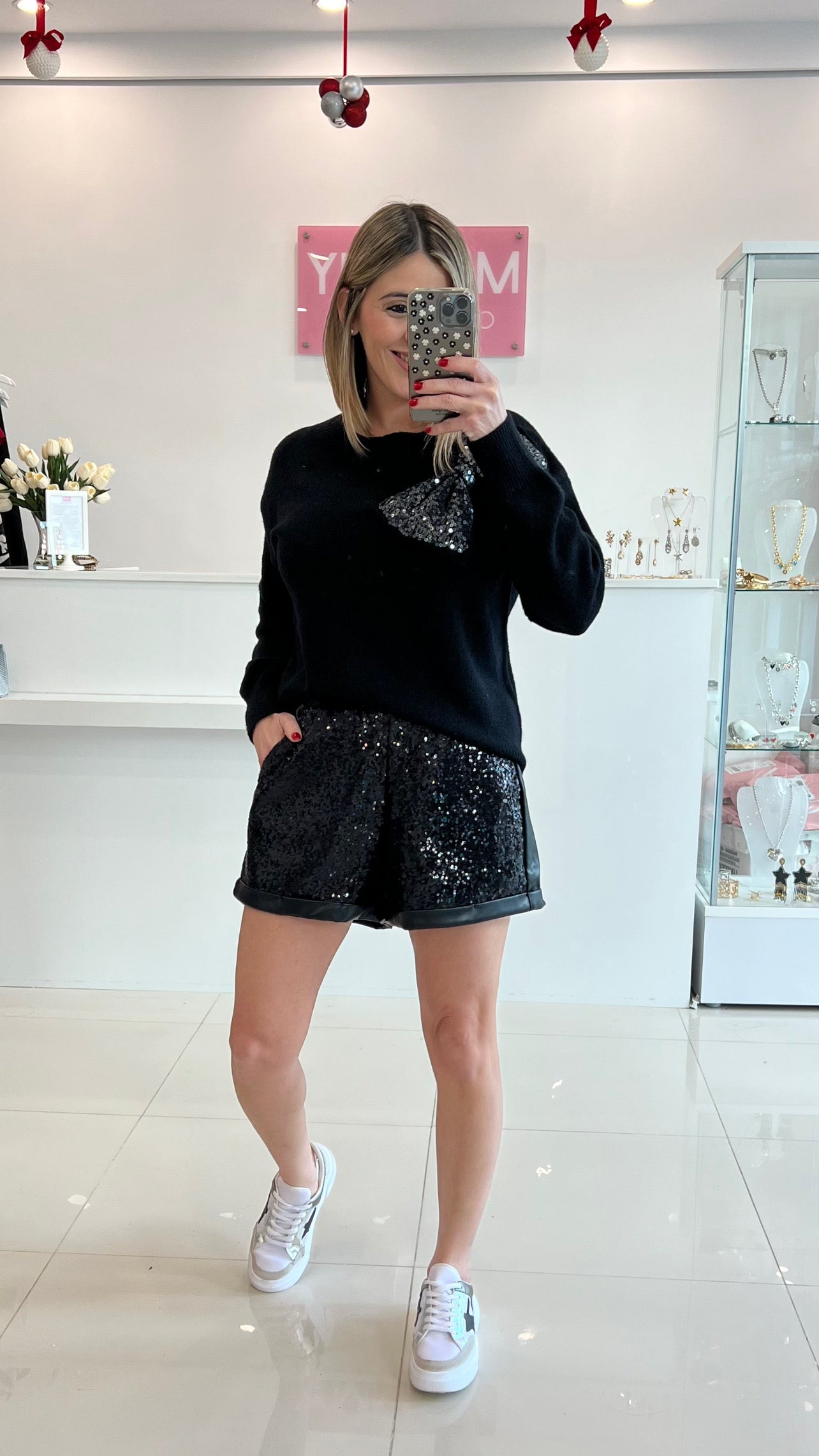 Leather Short With Sequins Black