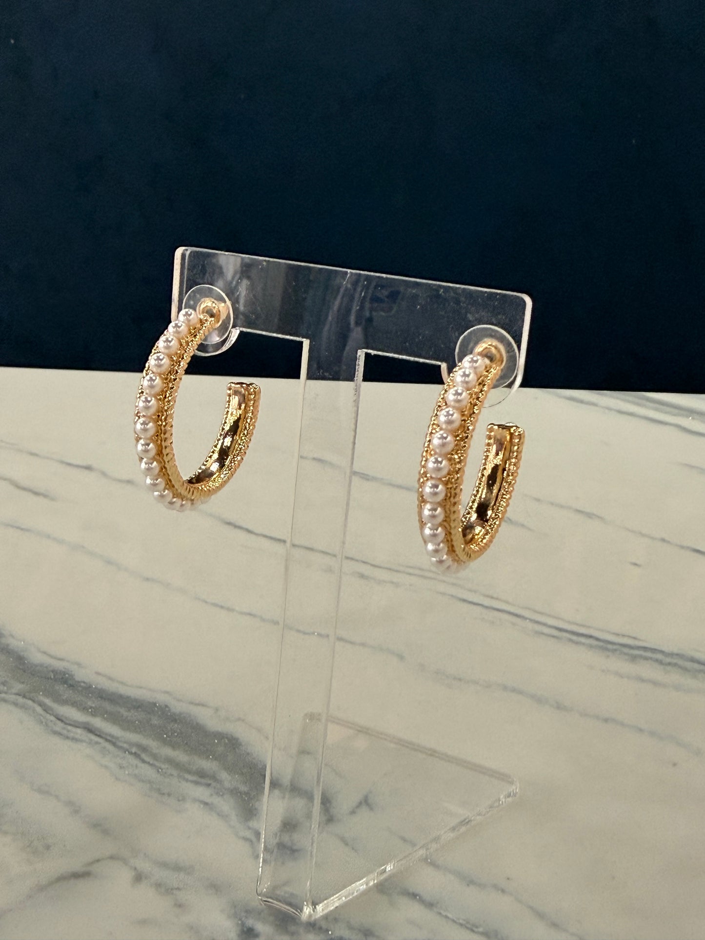 Earring Gold With Pearls