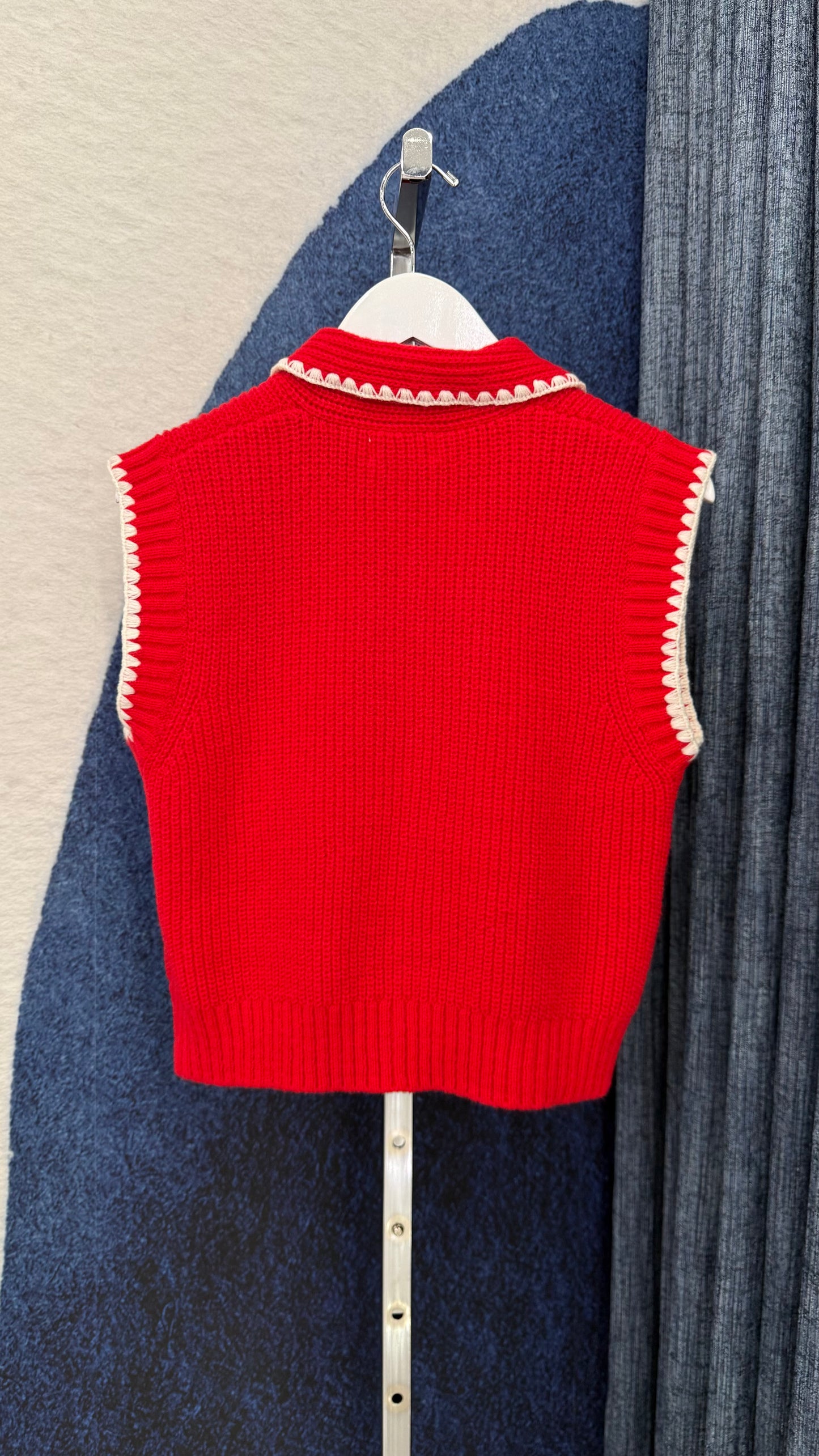Sweater Vest Red