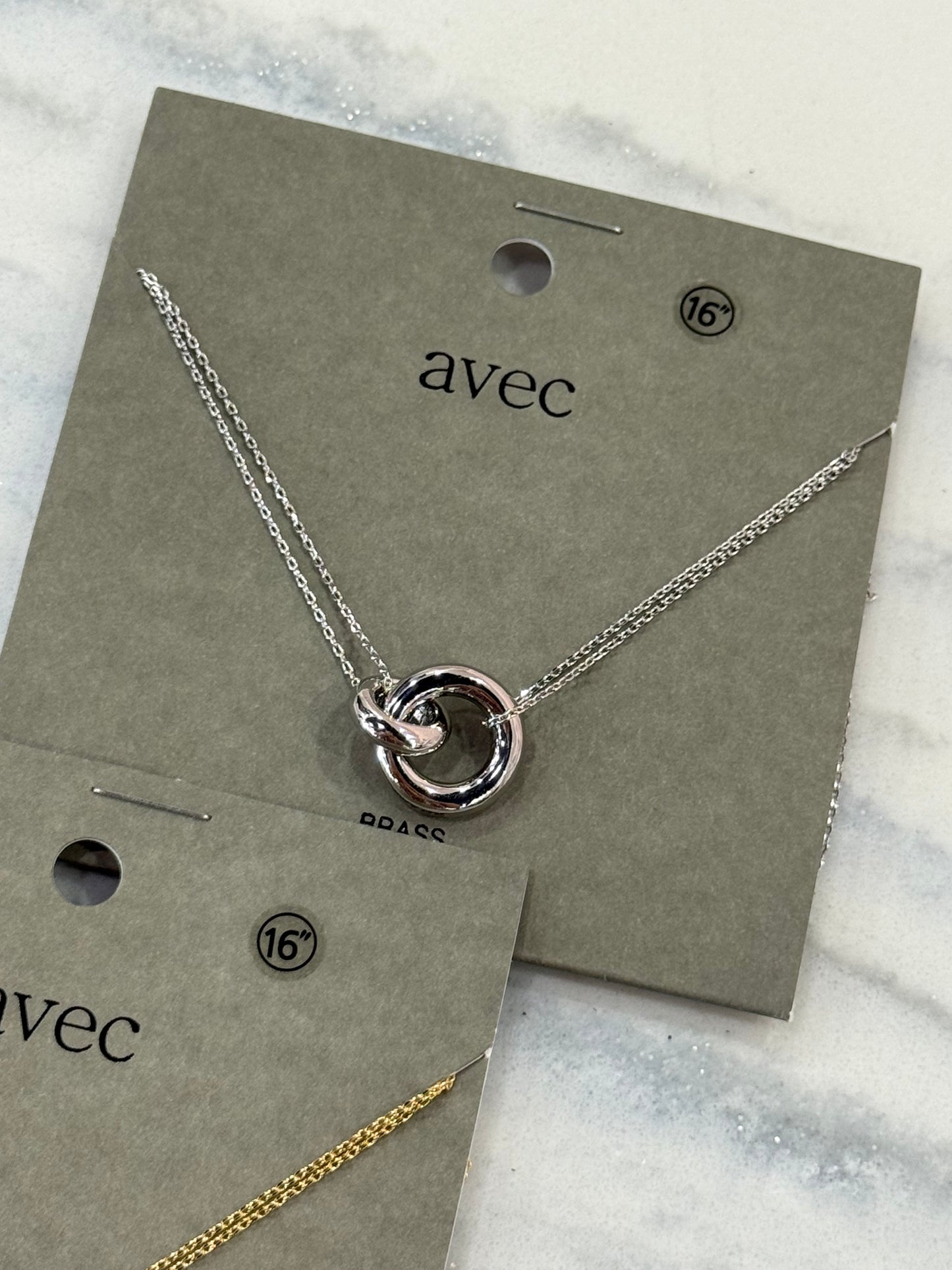 Double Ring Pendant Necklace 16”