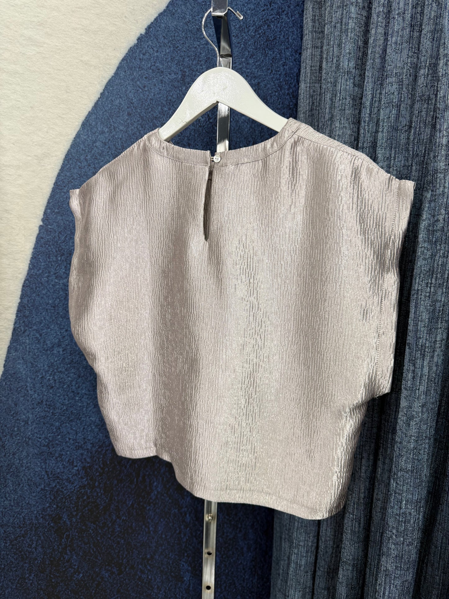 Textured Top Silver
