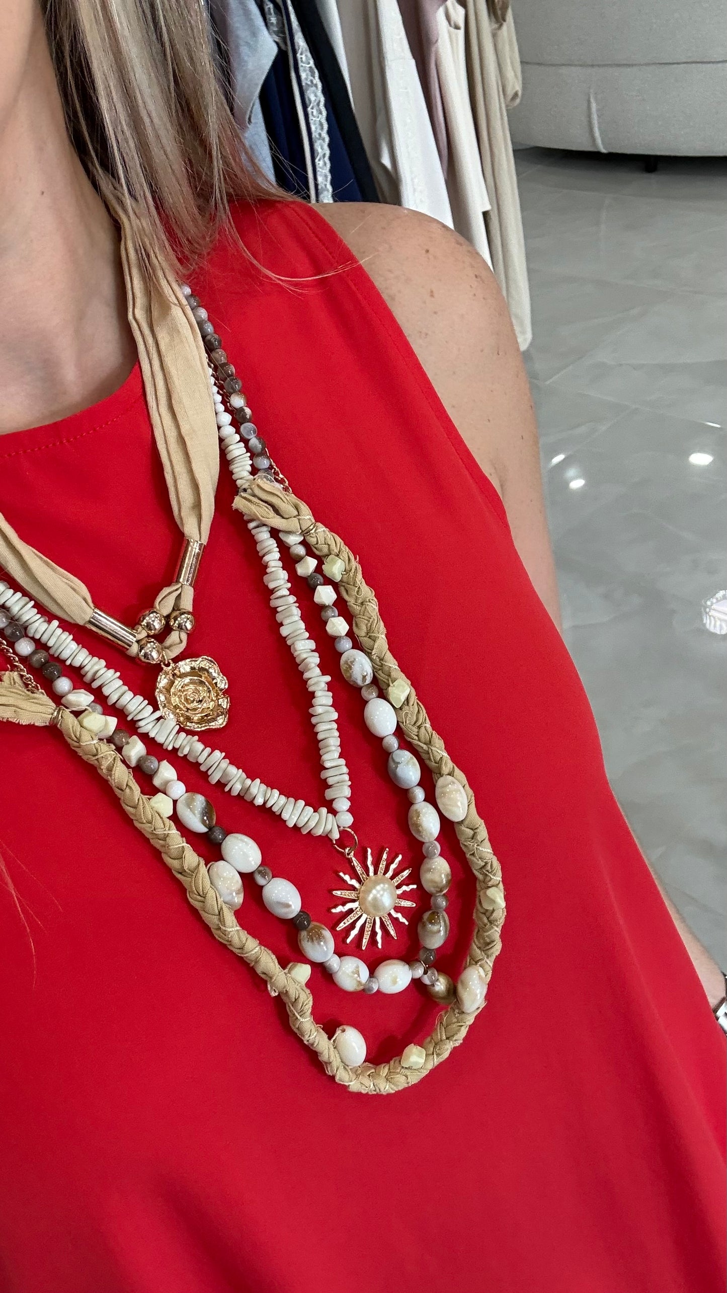 Shells Layered Necklace Natural