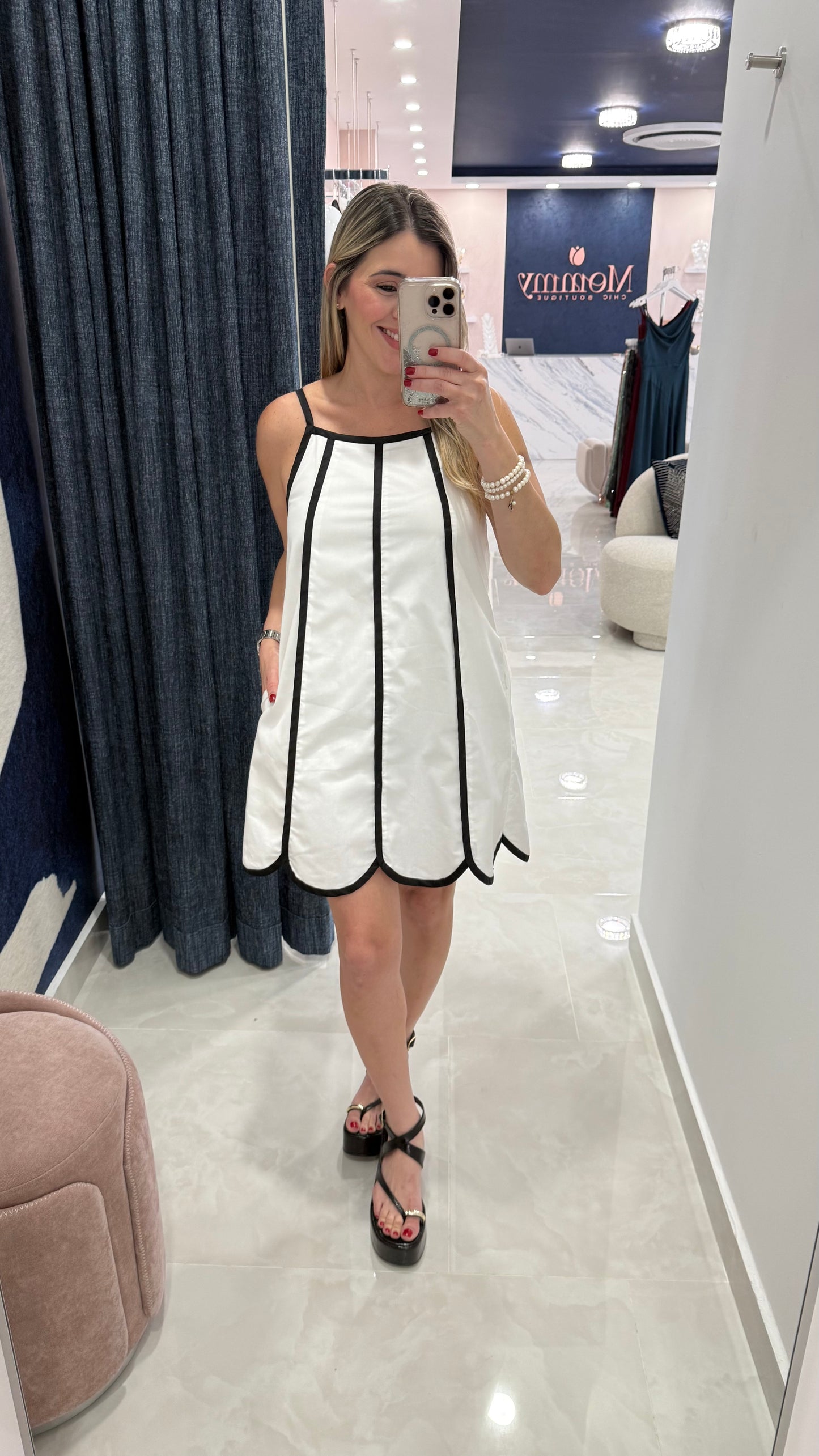 Contrast Scallop Dress White