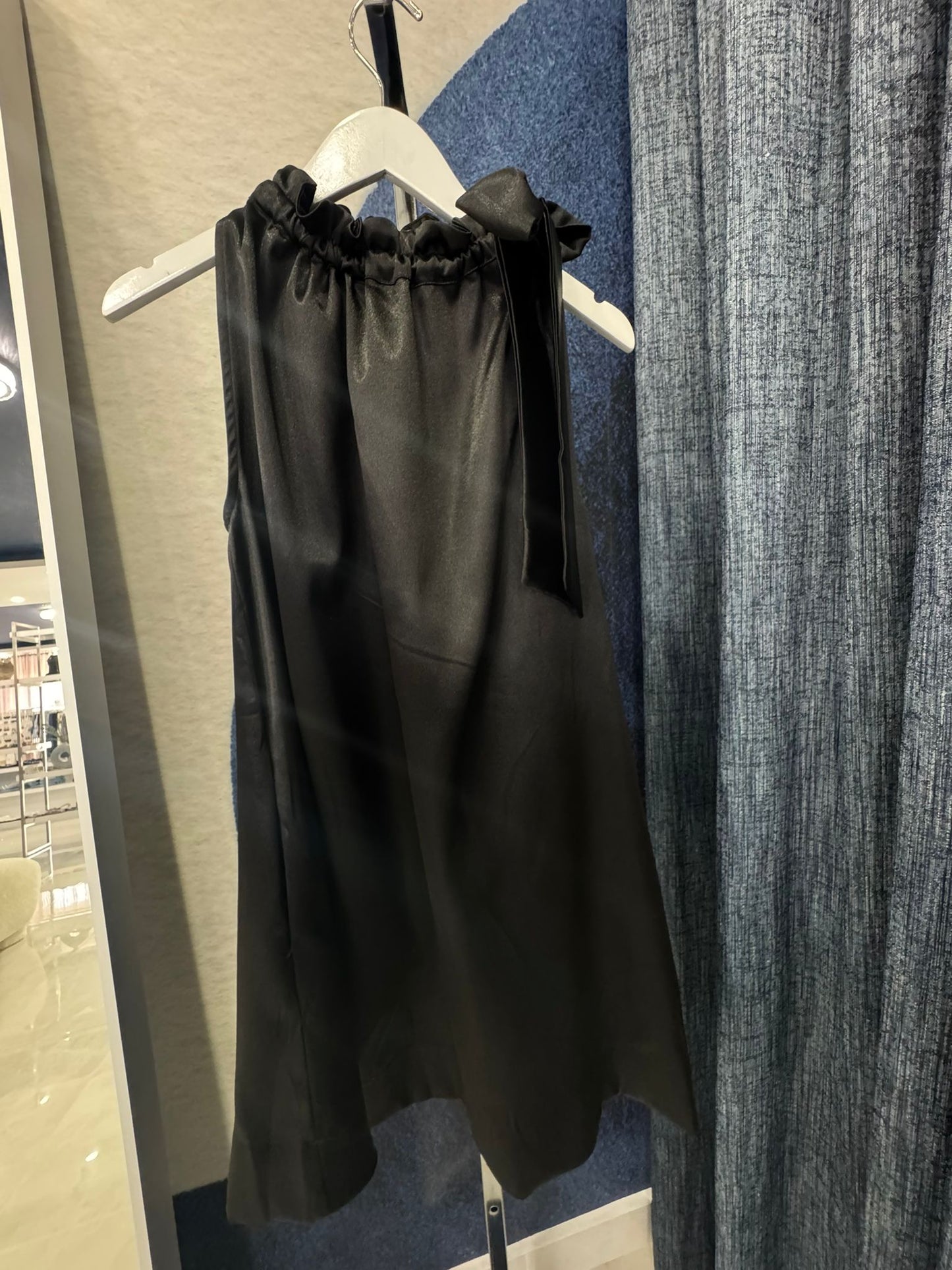 Halter Dress Black (Oversize)