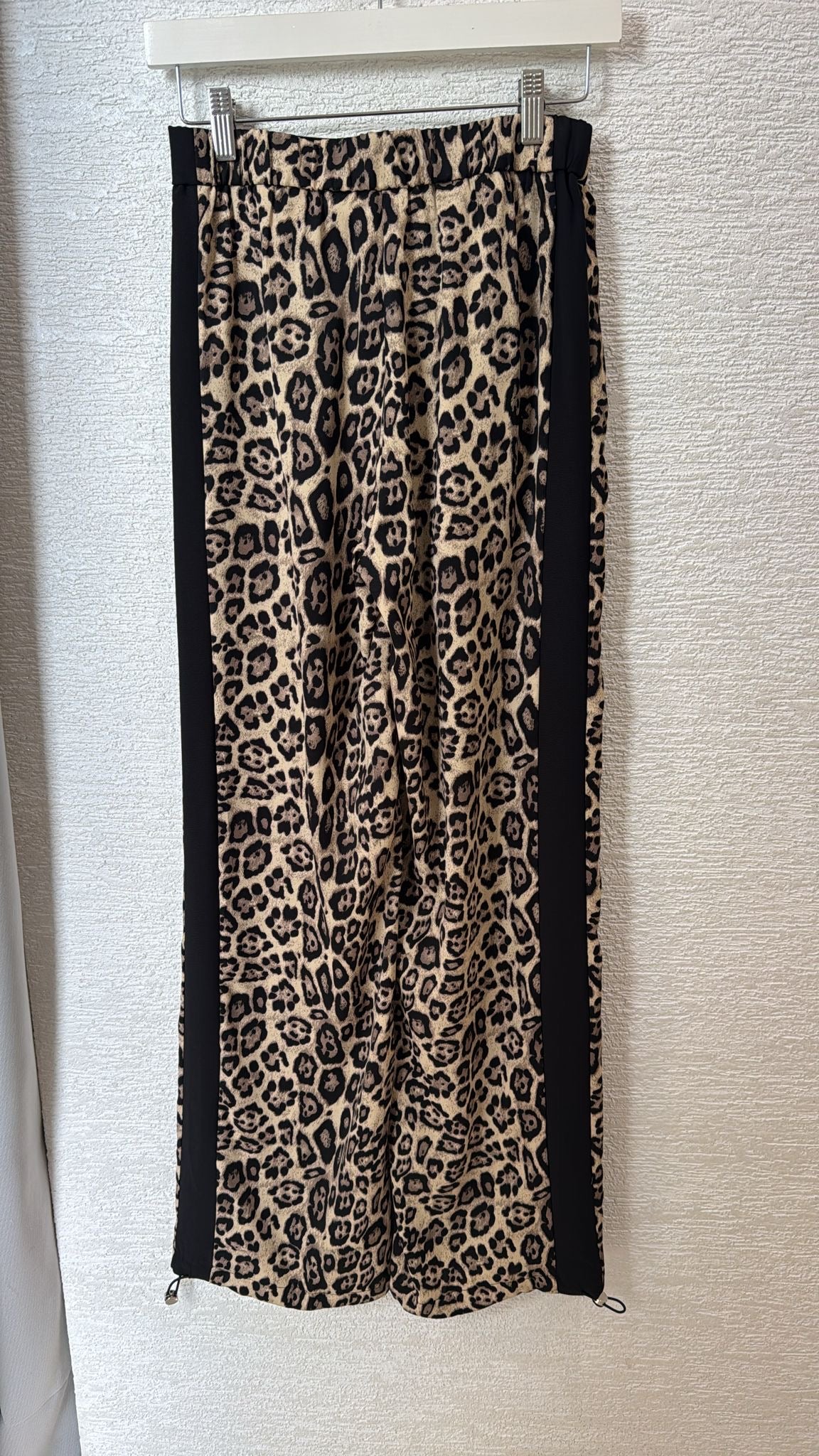 Contrast Pant With Leopard Print