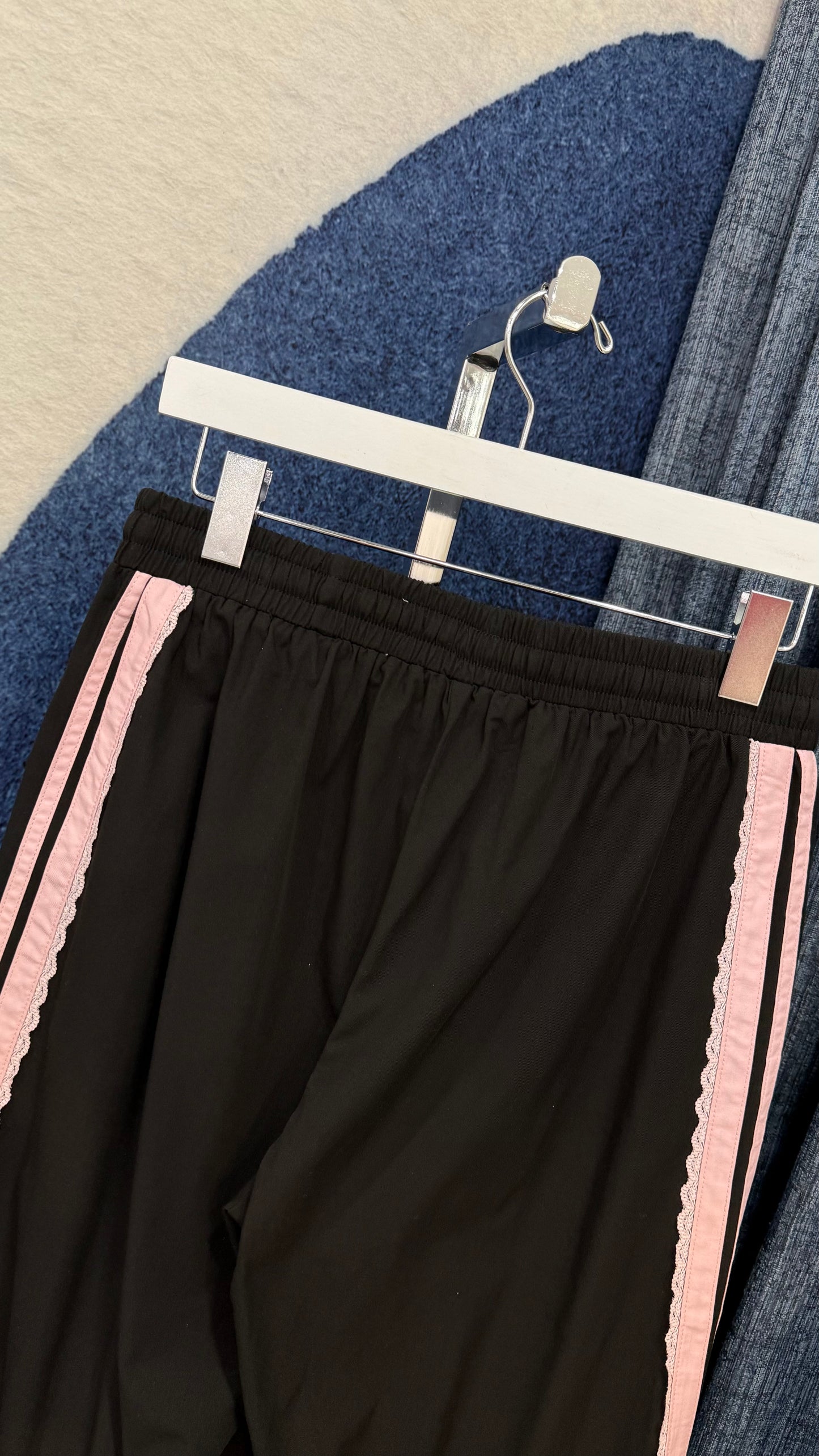 Pant With Lace Black & Pink