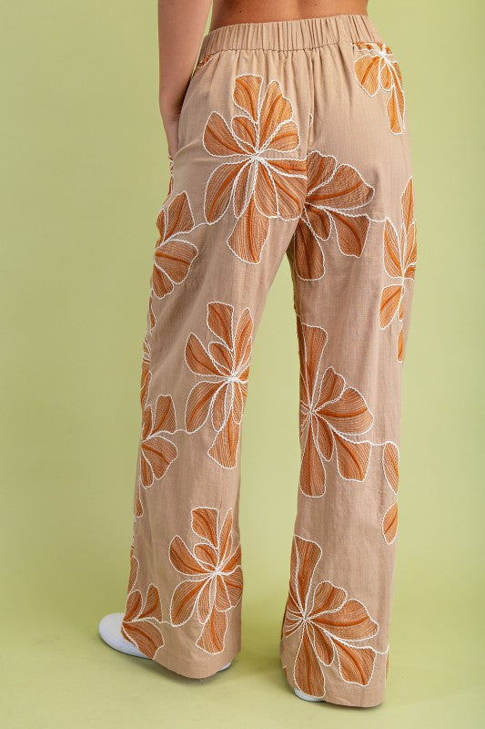 Embroidery Camel Pant