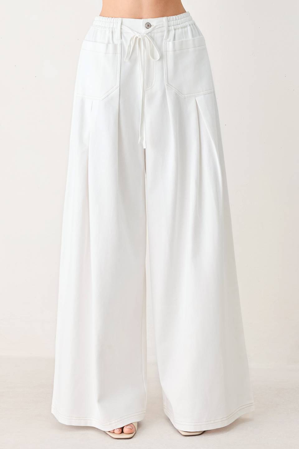 Pleated Wide Leg Denim Pant Off White
