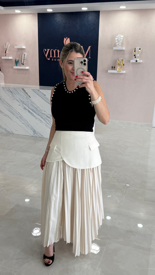 Asymmetric Pleated Skirt Ivory