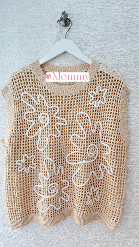 Sweater Top With 3D Flower Natural