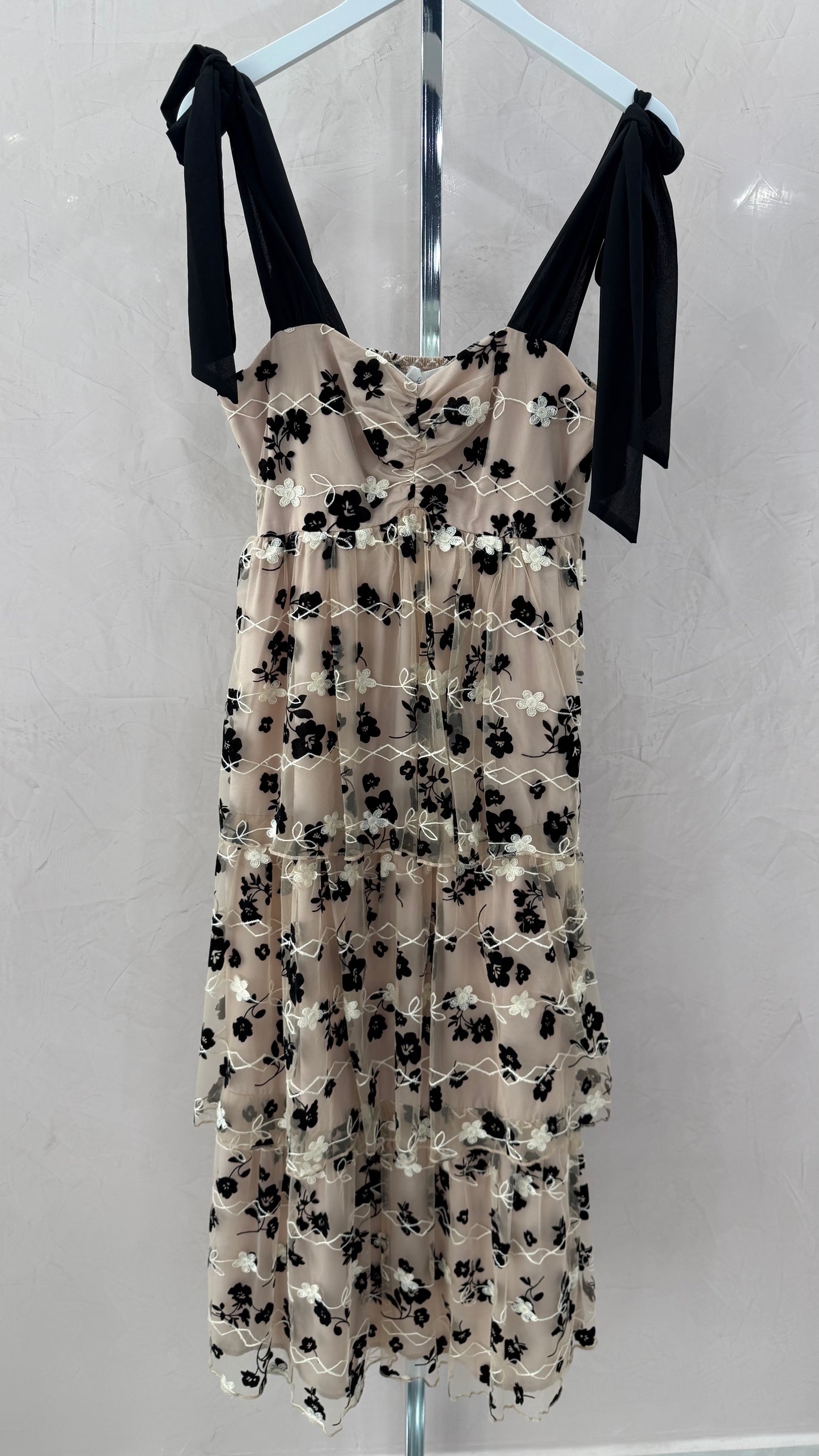 Embroidery & Velvet Flower Midi Dress