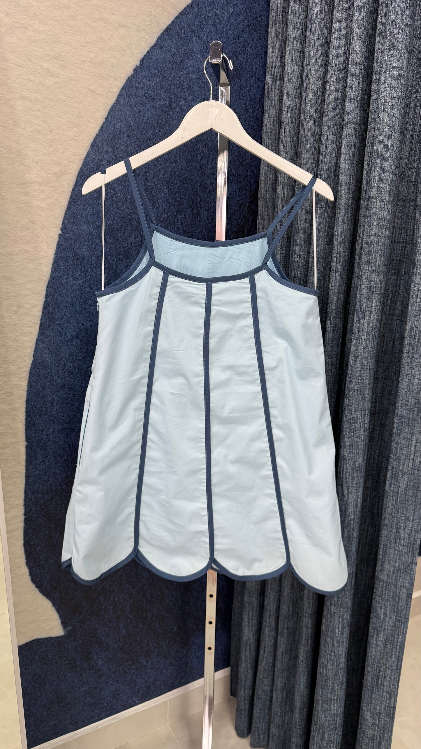 Contrast Scallop Dress Blue