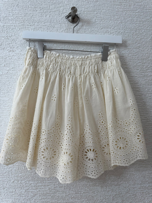Eyelet Short Ivory