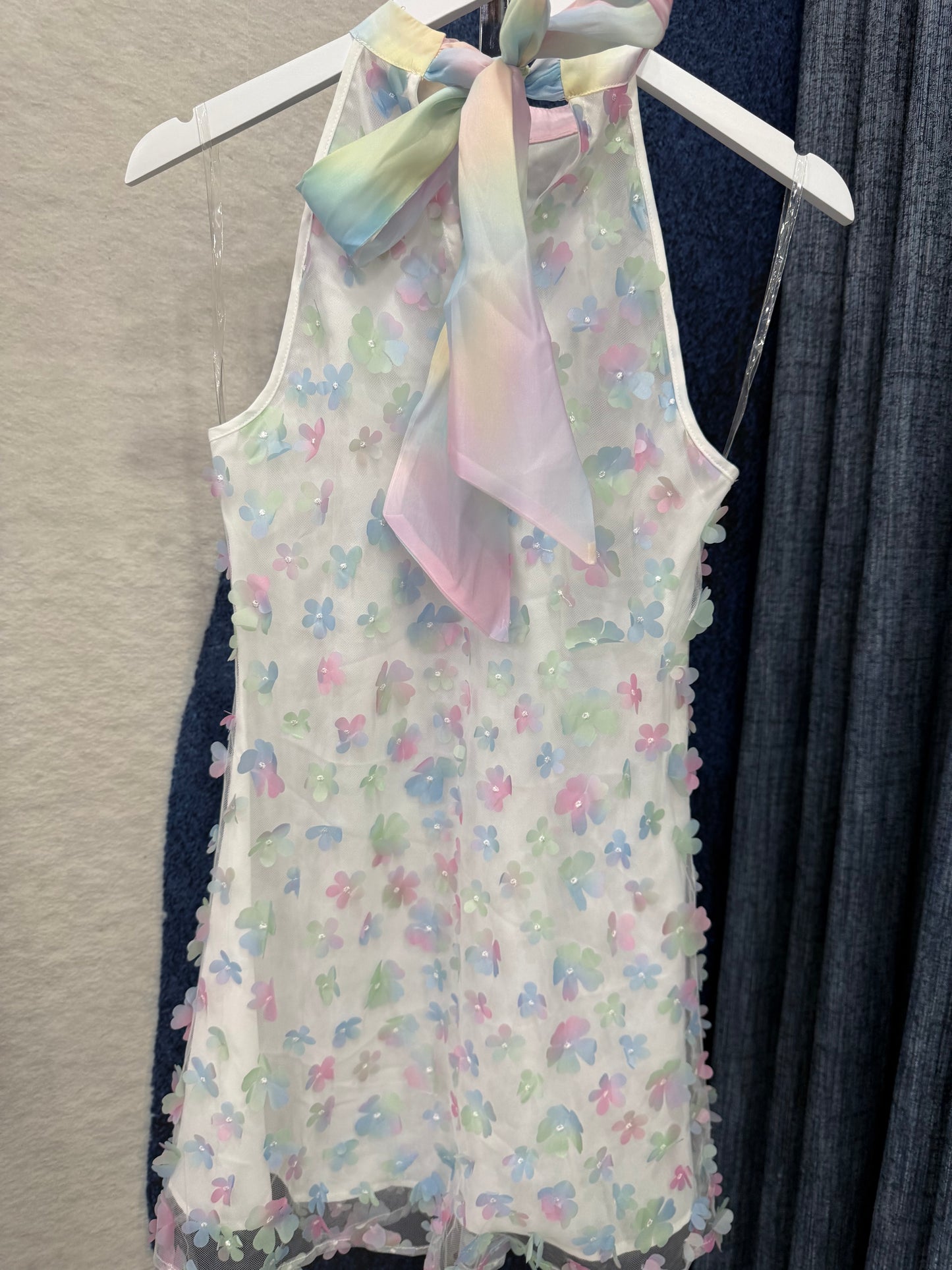 3D Flower Dress ( Corre Pequeño )