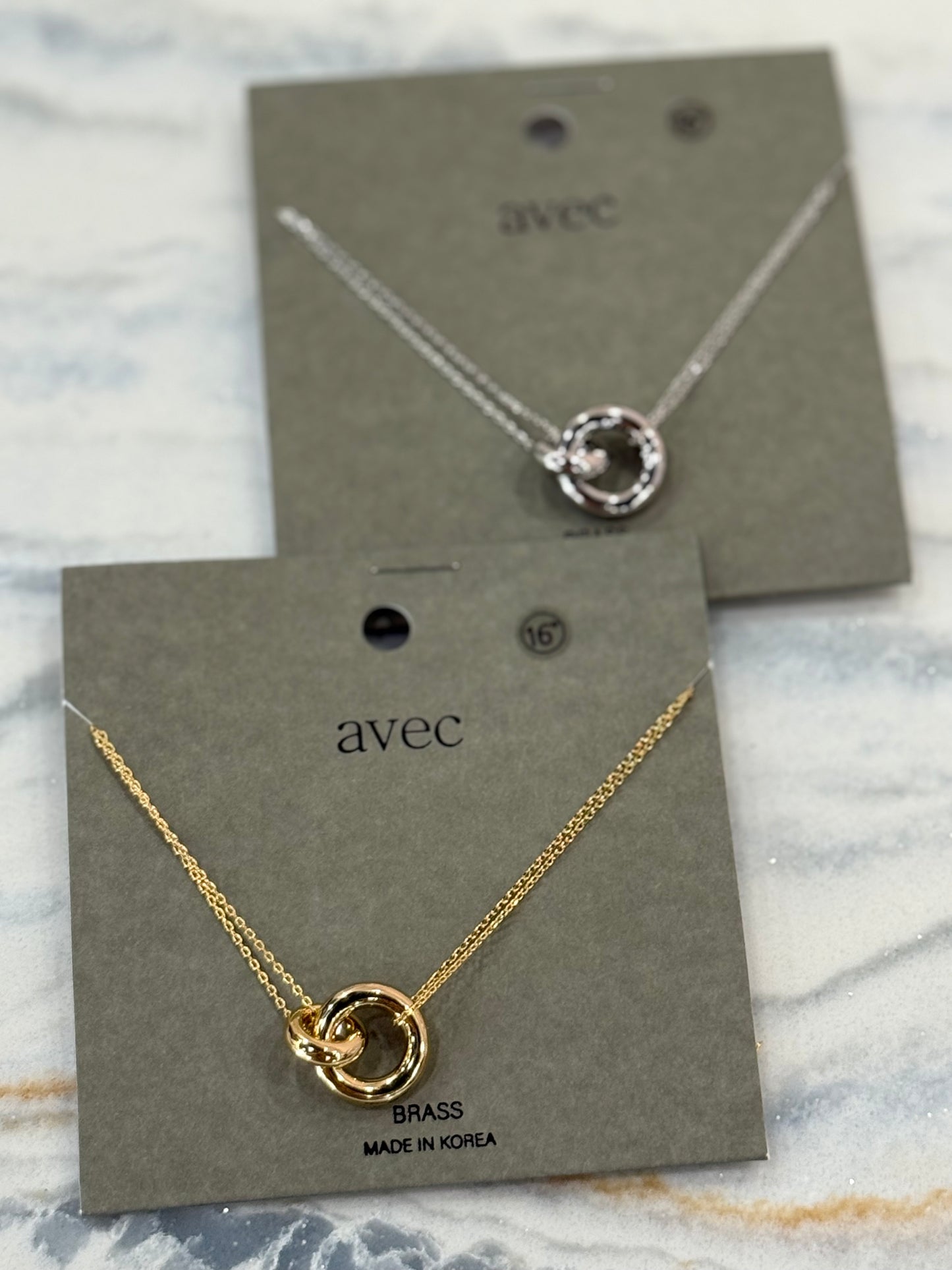 Double Ring Pendant Necklace 16”