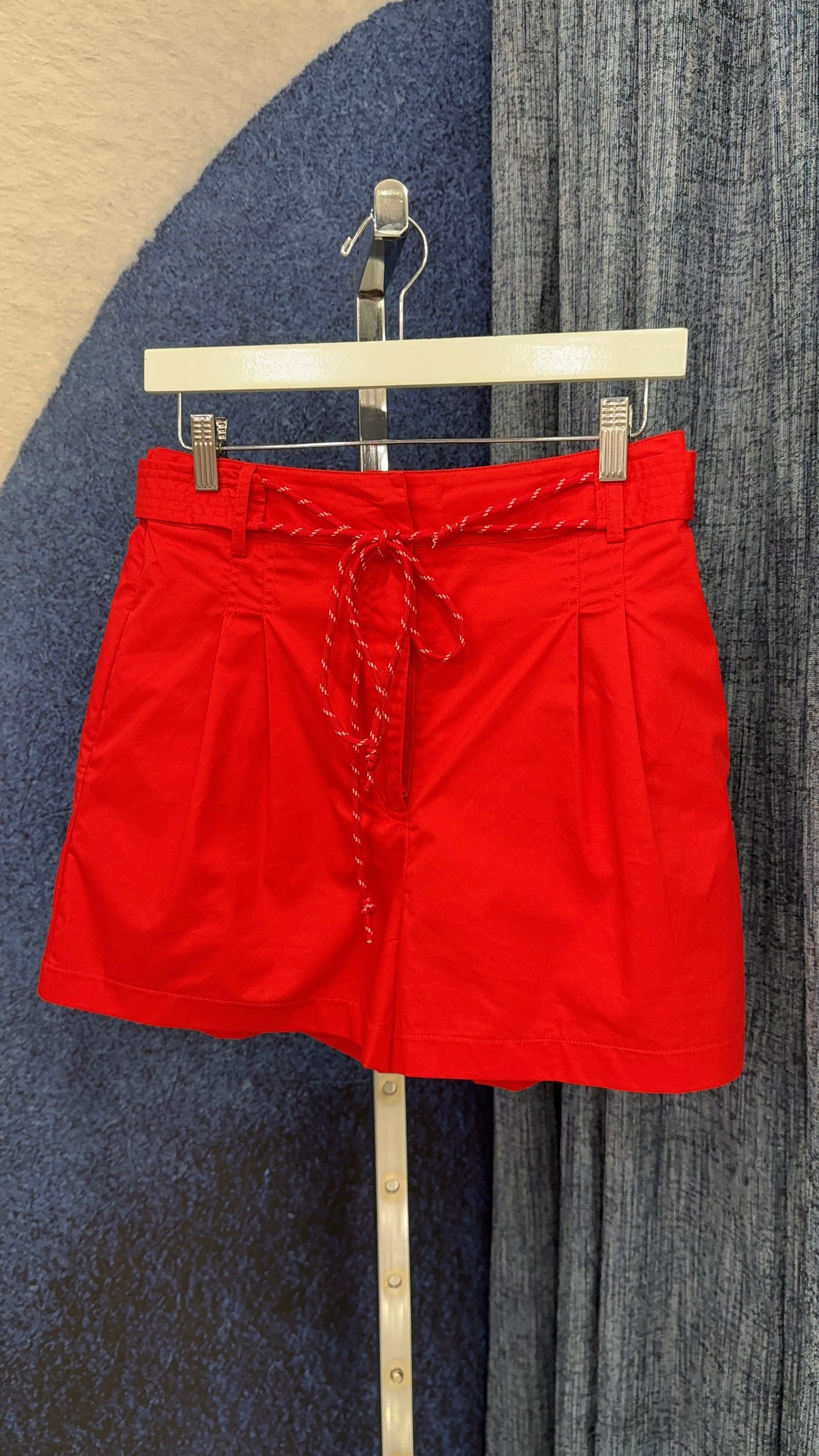 Rope Belt Pleated Short Red