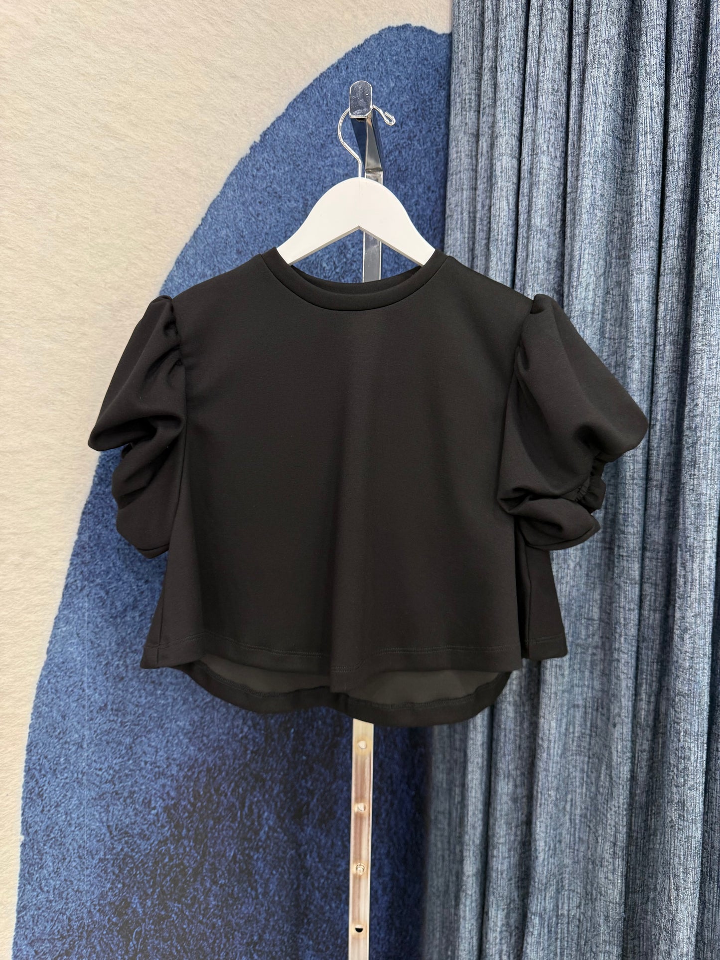 Bubble Sleeve Crop Top Black