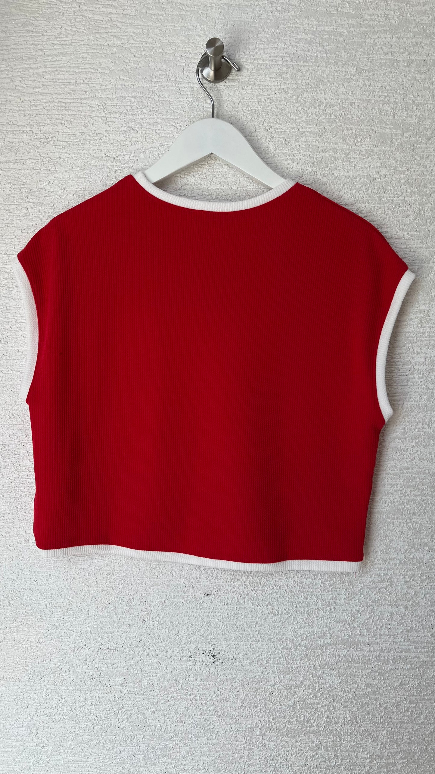 Lightweight Sweater Sleeveless Red