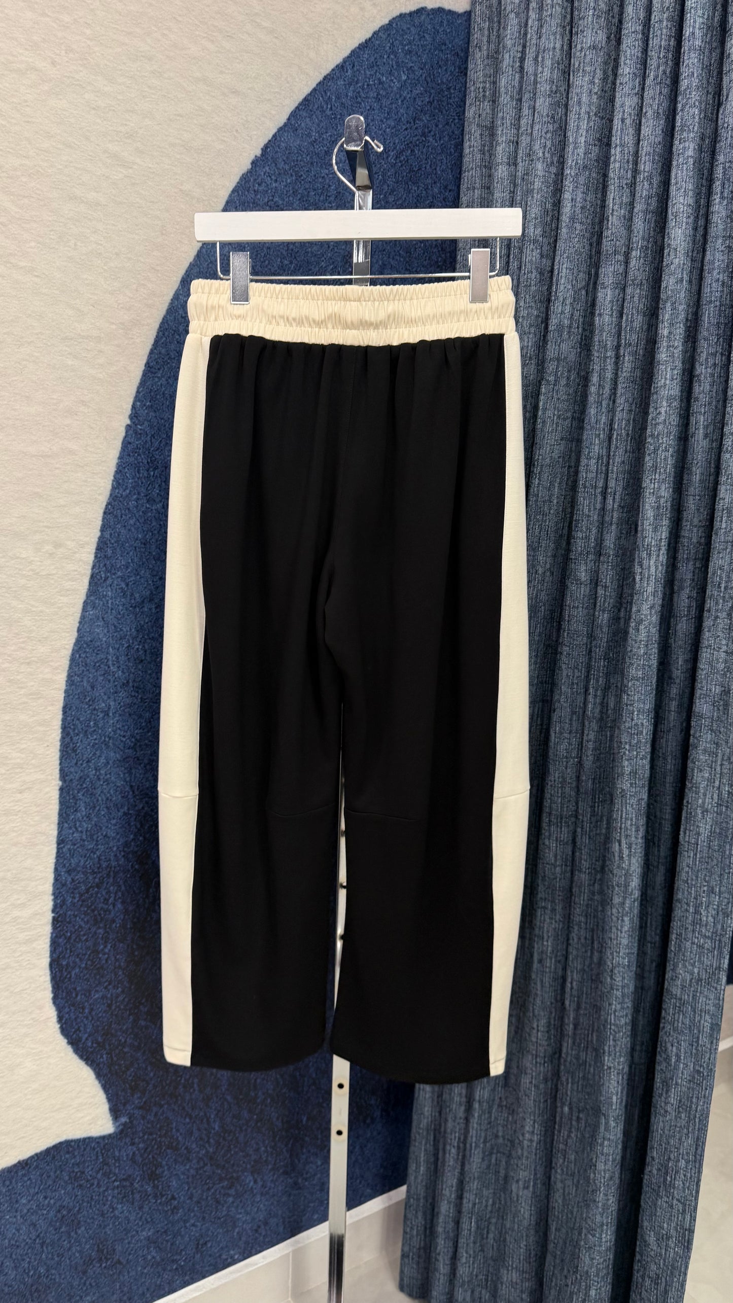 Cloud Contrast Pant Black
