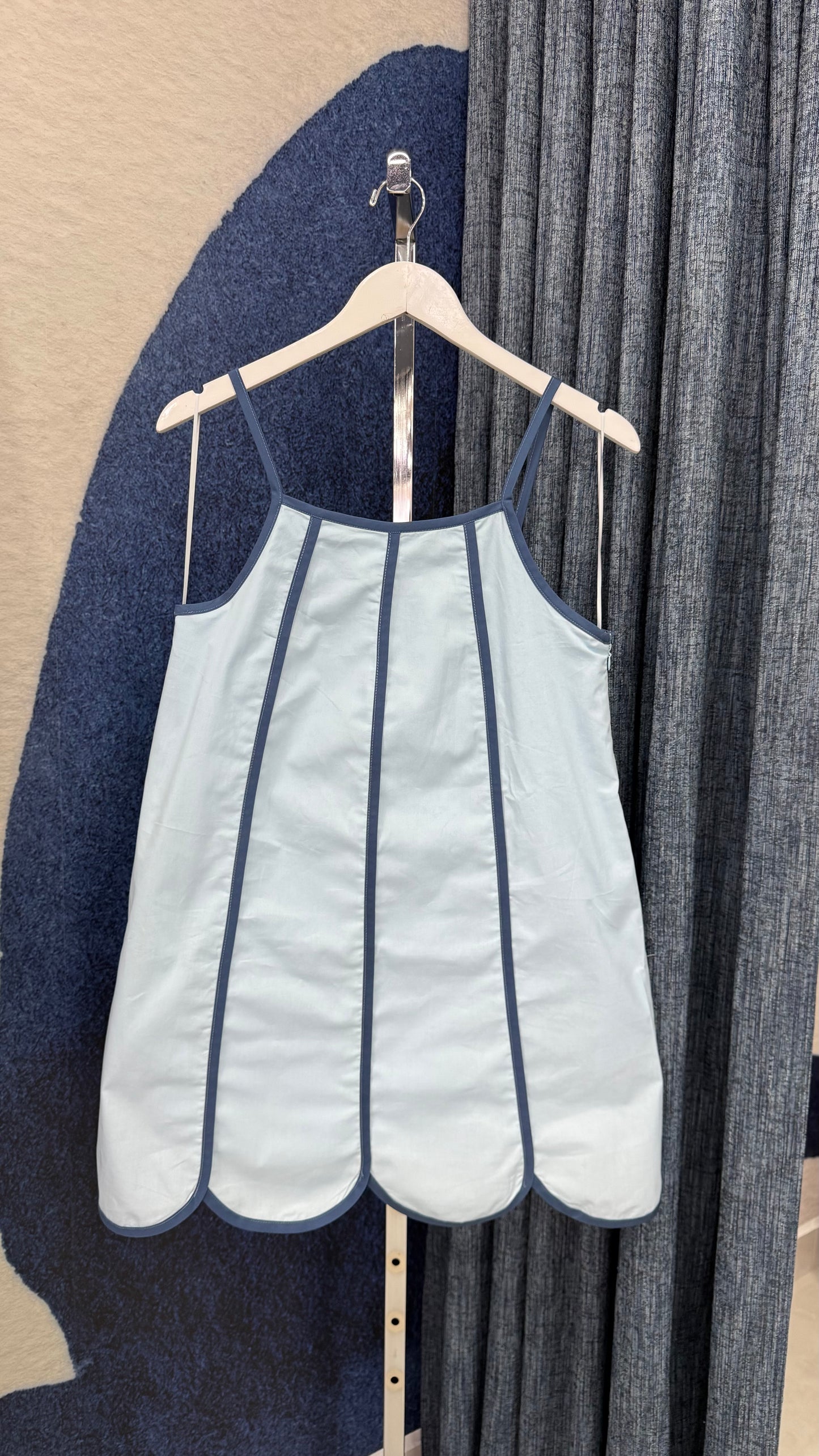 Contrast Scallop Dress Blue