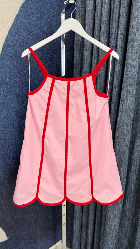 Contrast Scallop Dress Pink / Red