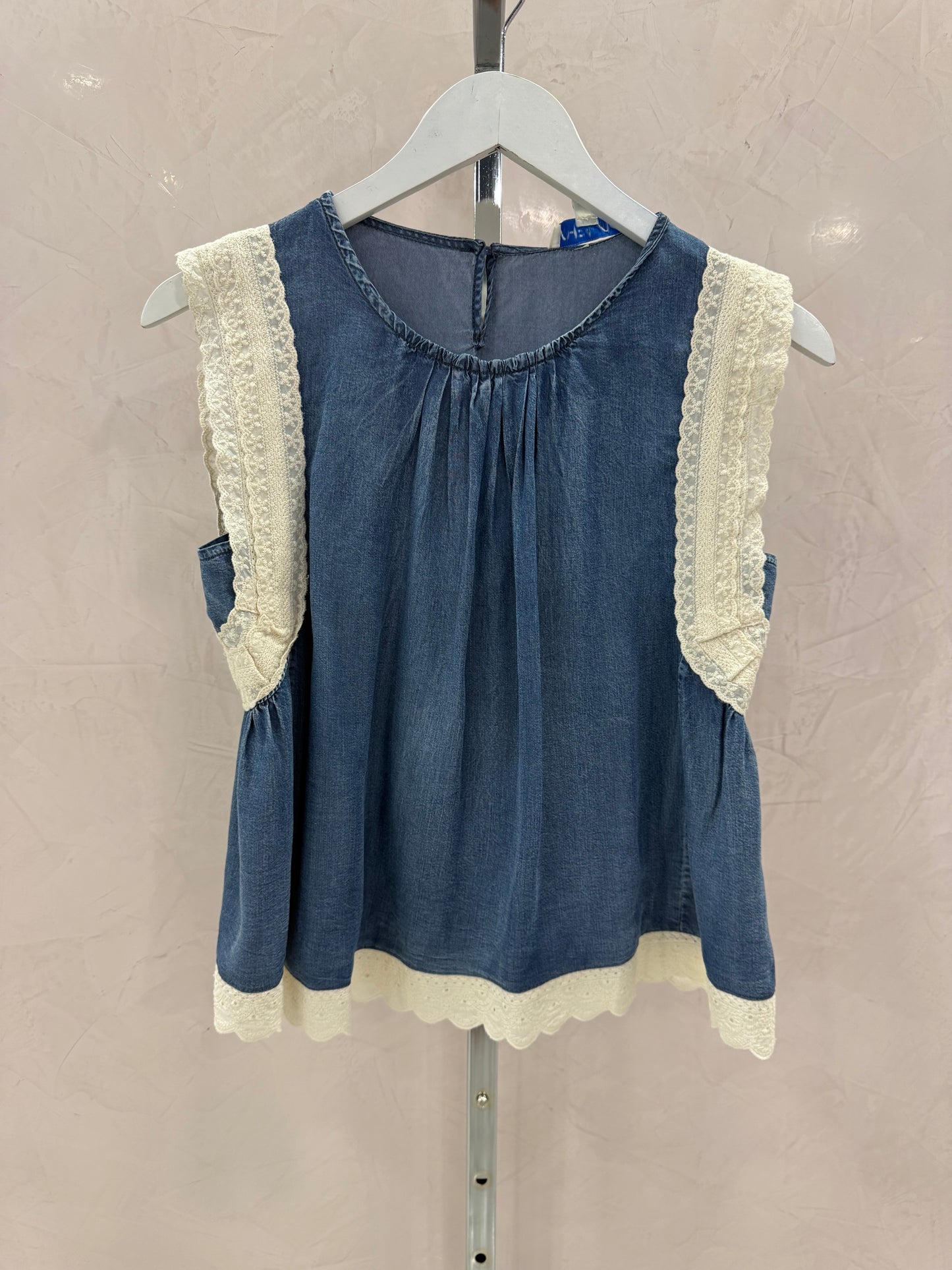 Tencel Top With Lace