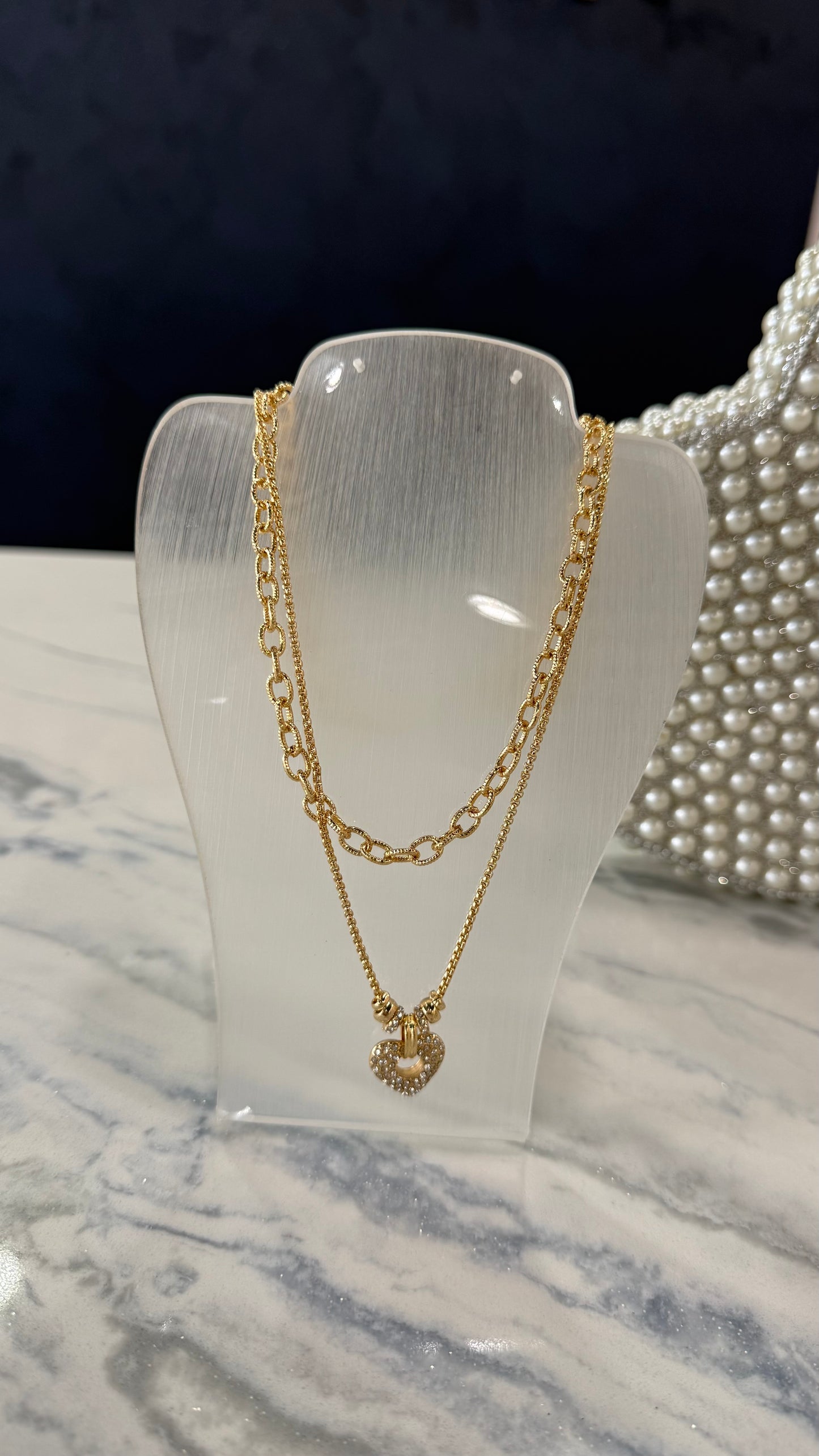 Layares Heart Necklace Gold