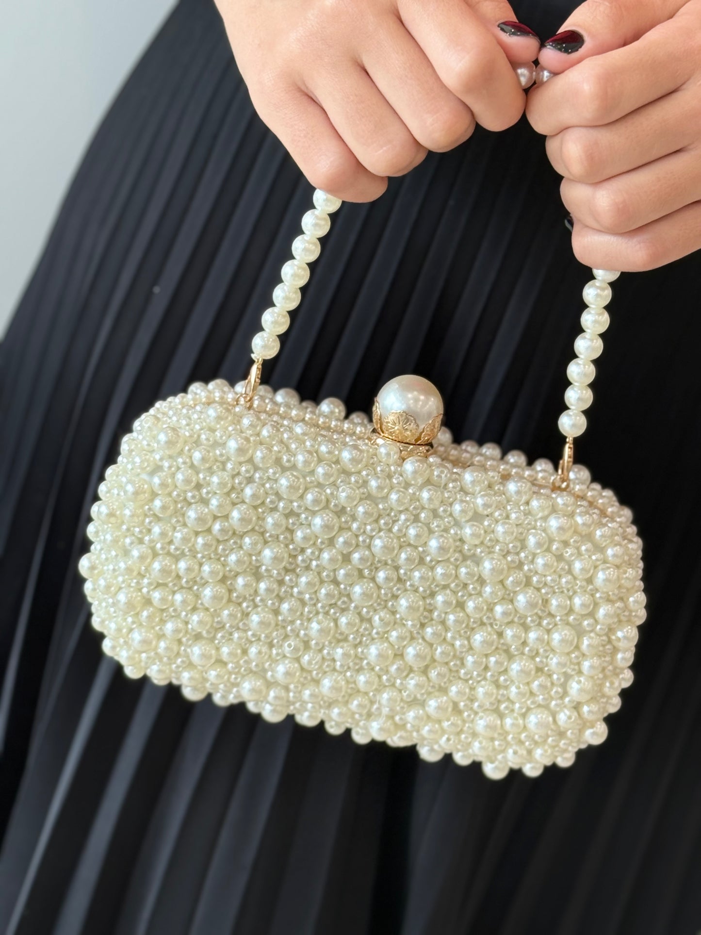Pearl Clutch